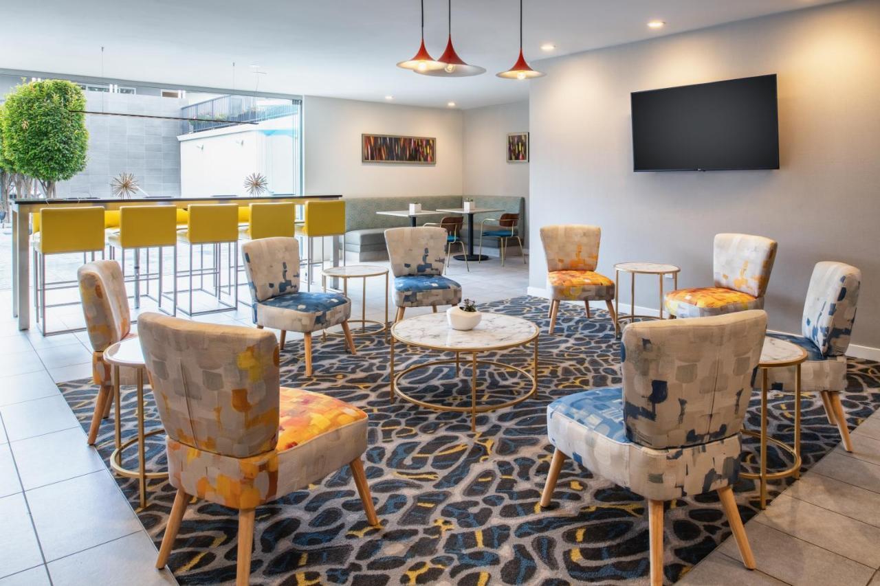 מנלו פארק Hotel Lucent מראה חיצוני תמונה